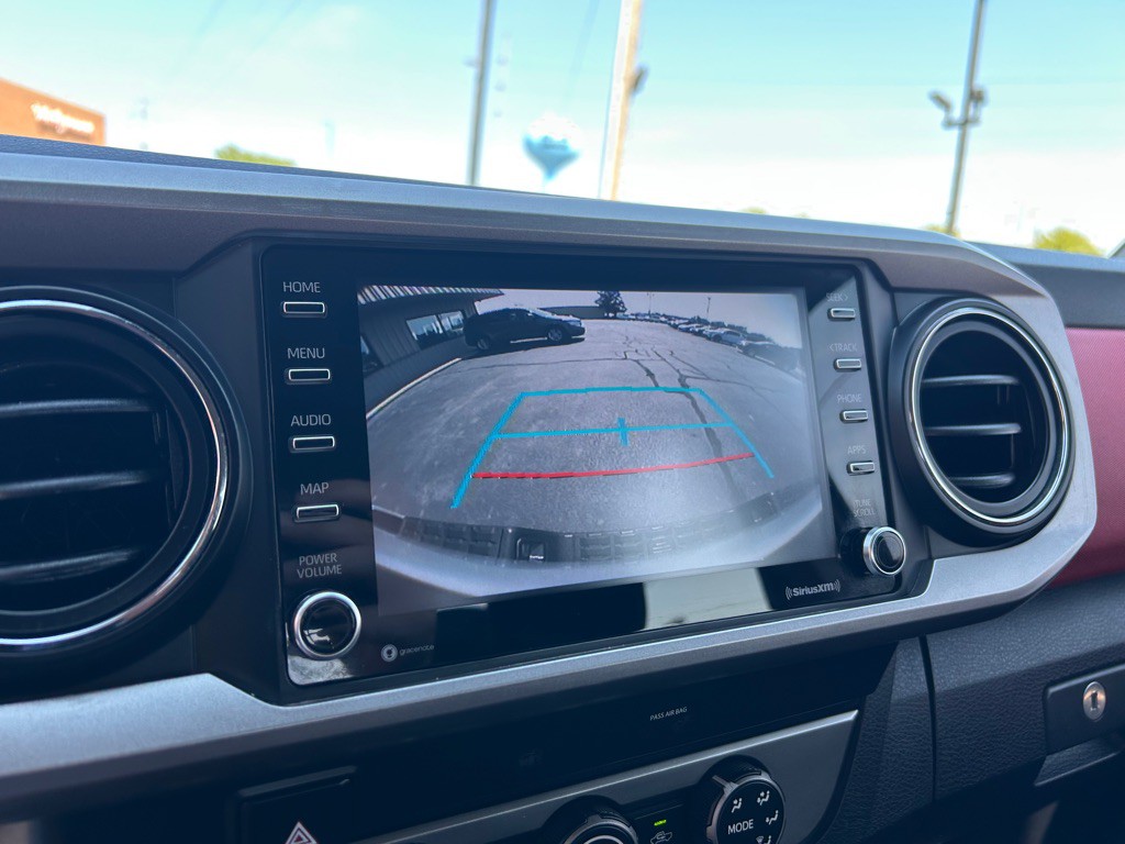 2020 Toyota Tacoma Image 22