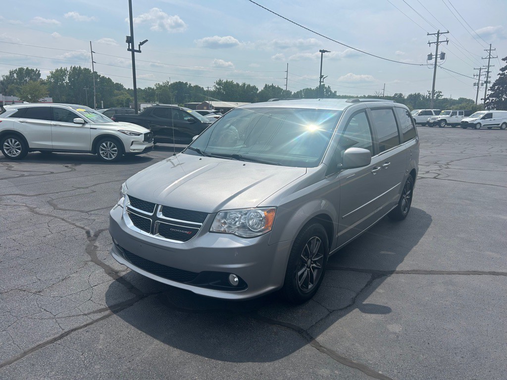 2016 Dodge Grand Caravan Image 3