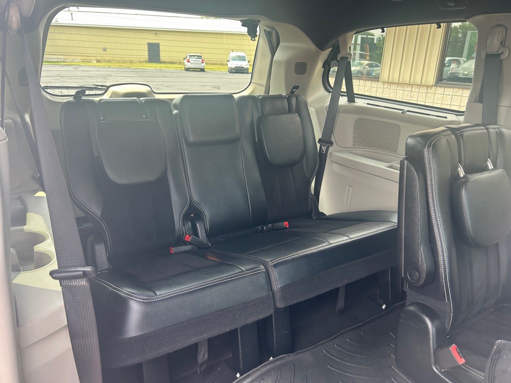 2016 Dodge Grand Caravan Image 9