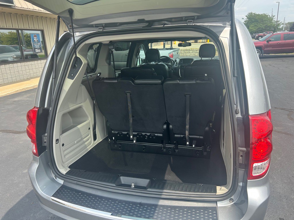 2016 Dodge Grand Caravan Image 11