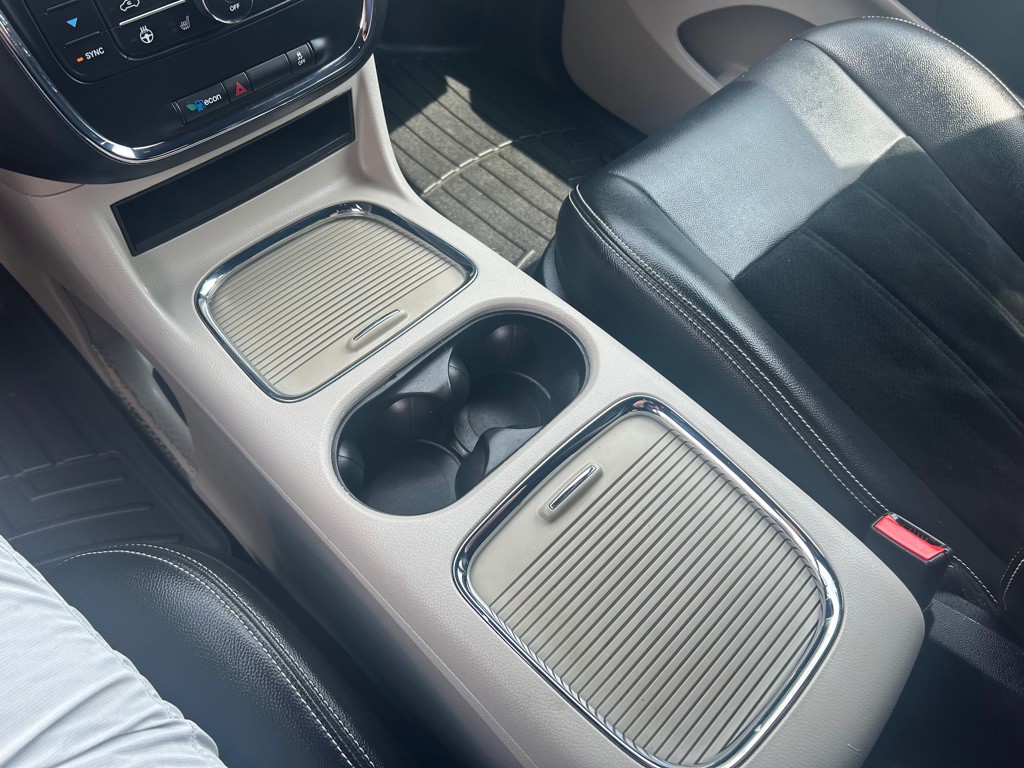 2016 Dodge Grand Caravan Image 26