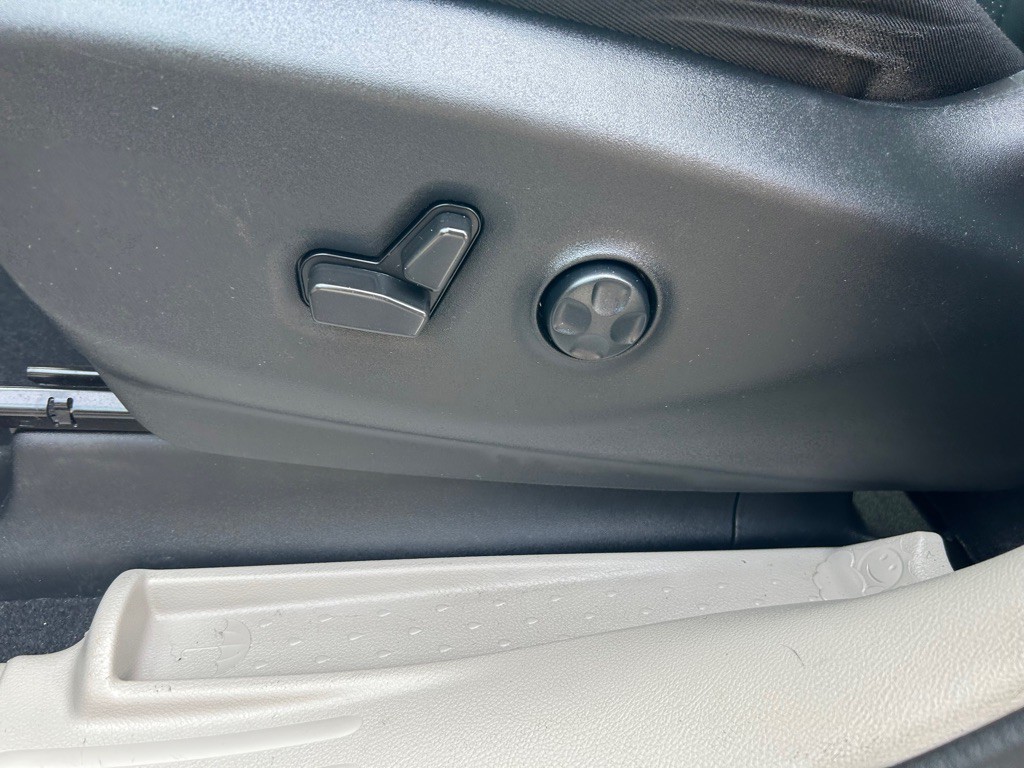 2022 Chrysler Pacifica Image 17