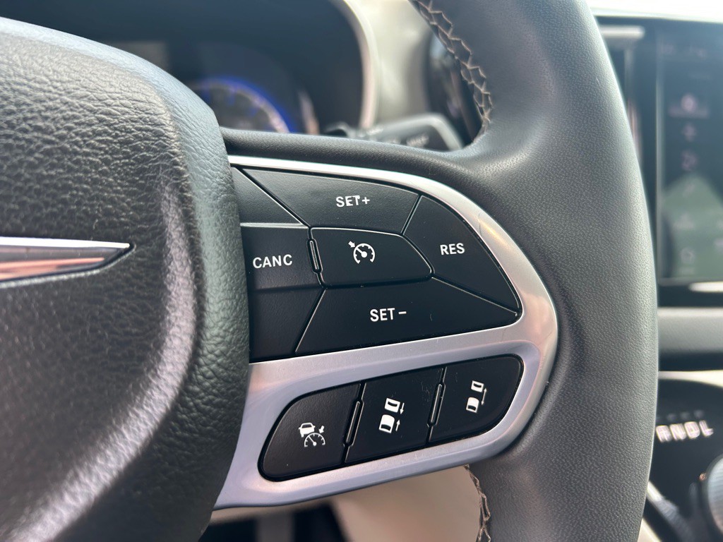 2022 Chrysler Pacifica Image 22