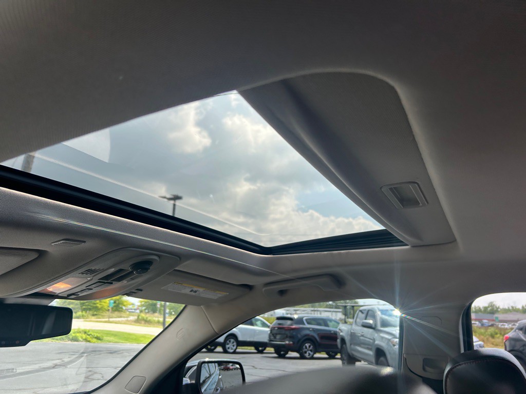 2017 GMC Terrain Image 11