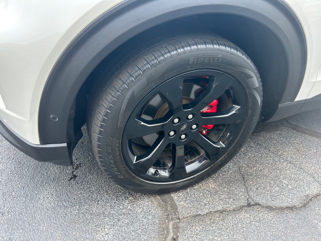 2020 Ford Explorer Image 4