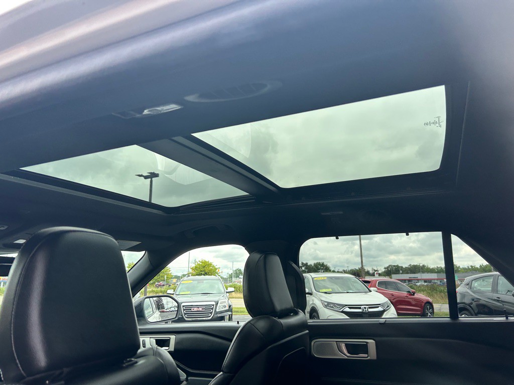 2020 Ford Explorer Image 14