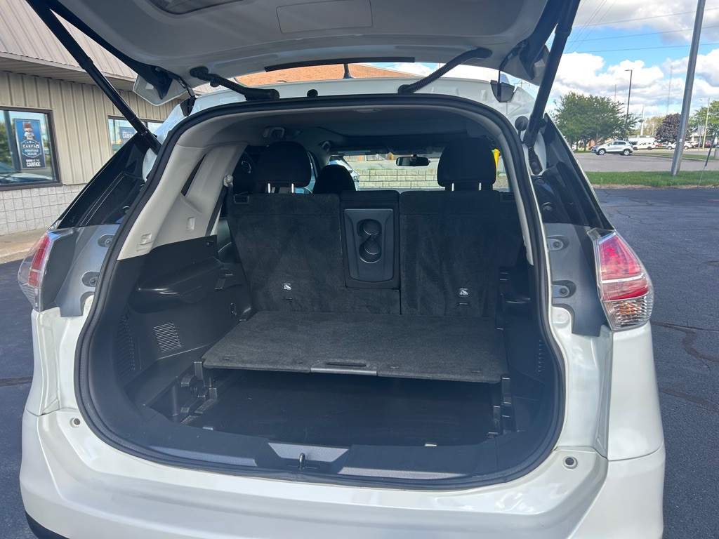 2016 Nissan Rogue Image 9