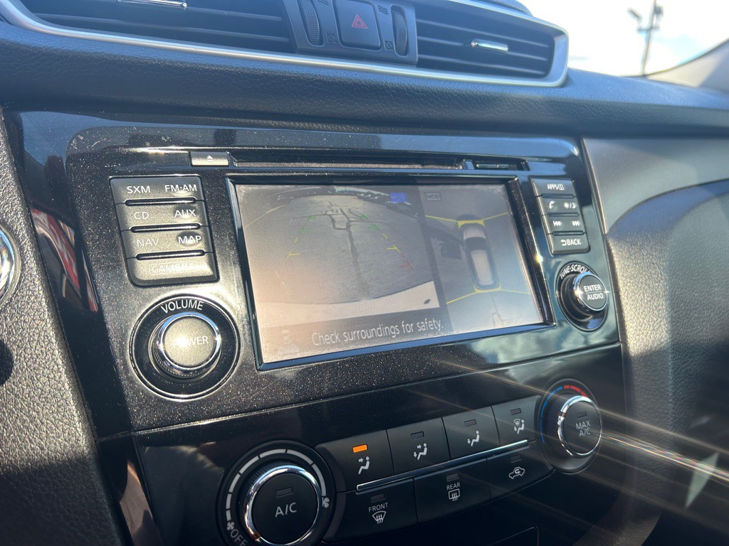 2016 Nissan Rogue Image 23