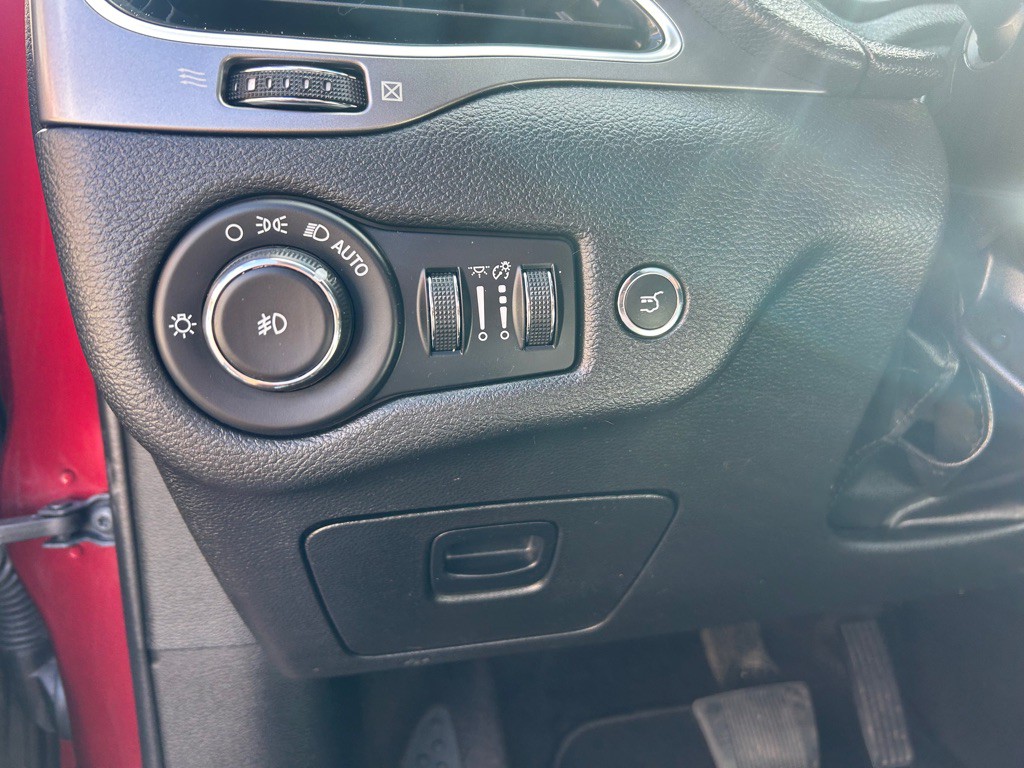 2019 Jeep Cherokee Image 21