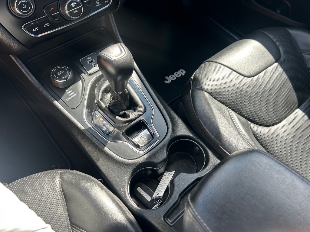 2019 Jeep Cherokee Image 26