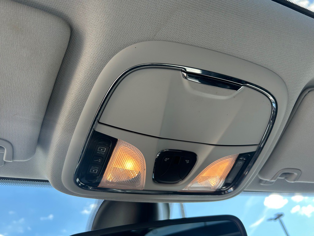 2019 Jeep Cherokee Image 27
