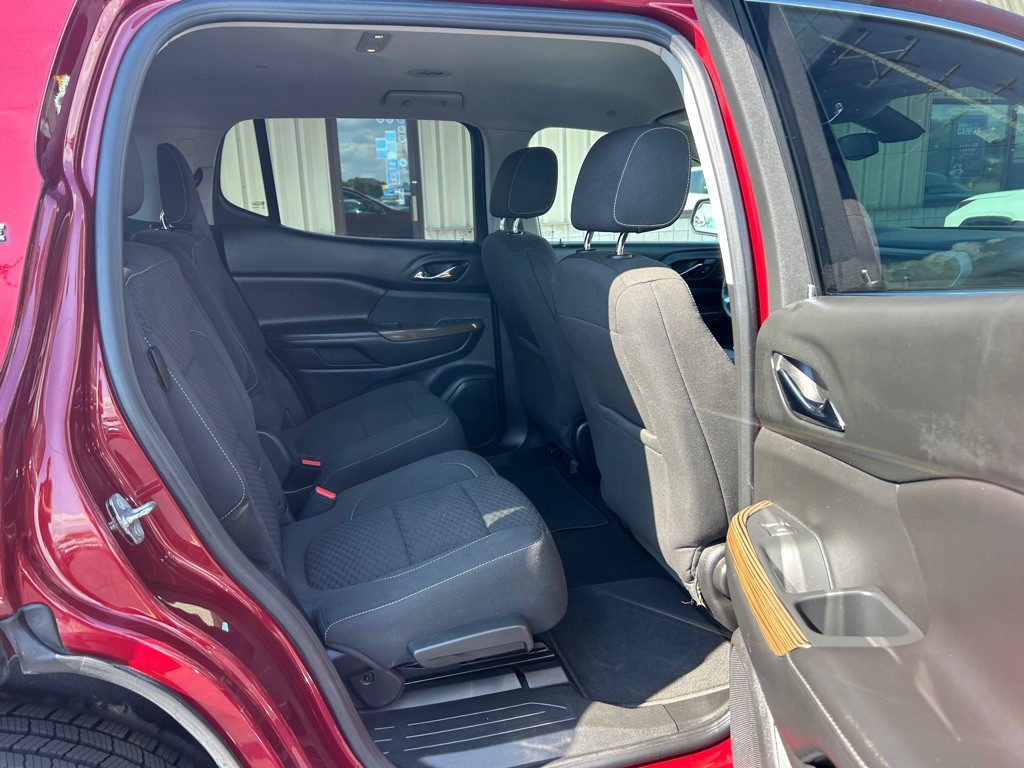 2017 GMC Acadia Image 8
