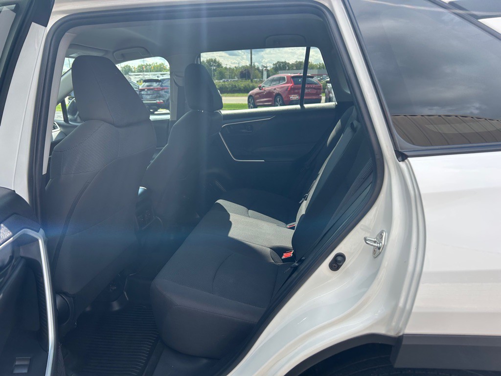 2022 Toyota Rav4 Image 11
