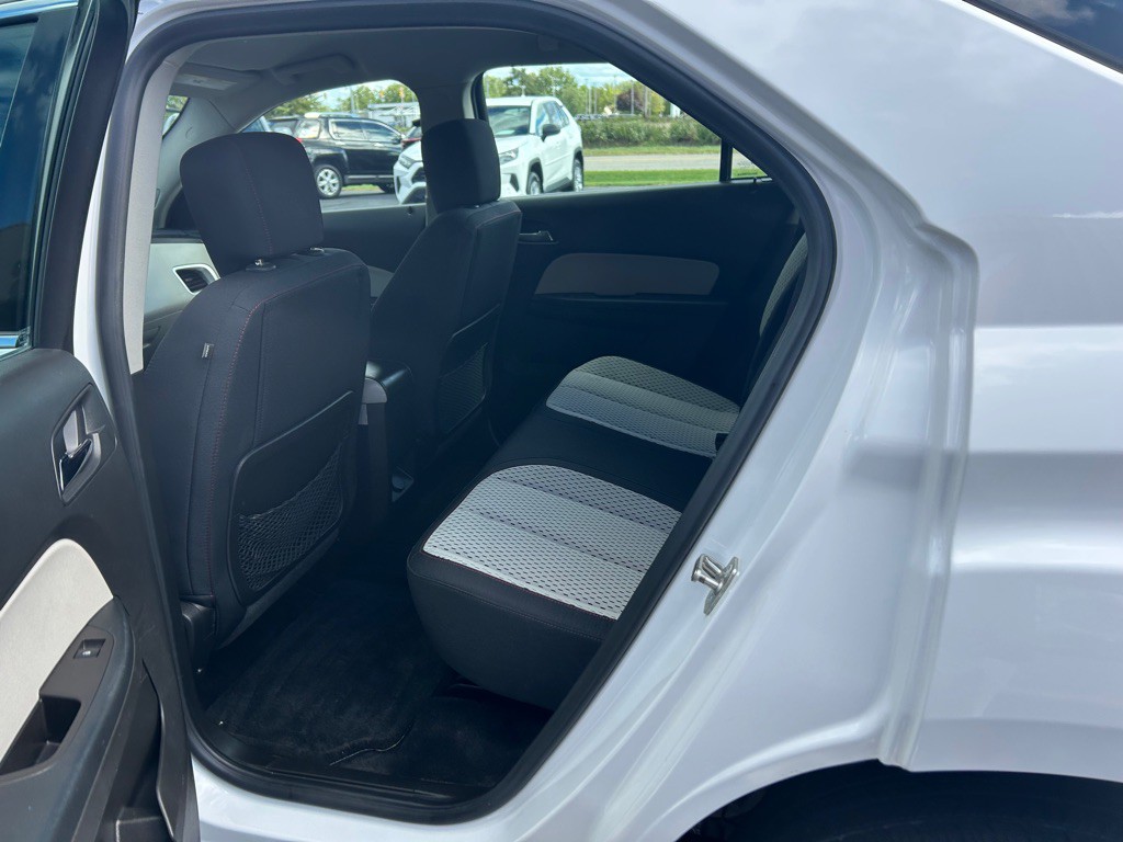2015 Chevrolet Equinox Image 10
