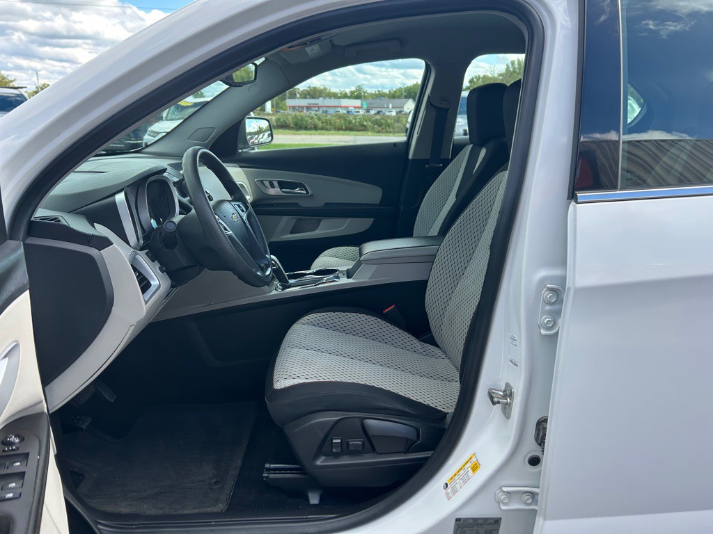 2015 Chevrolet Equinox Image 12