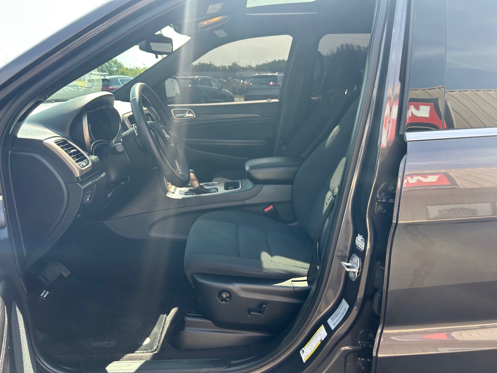 2016 Jeep Grand Cherokee Image 14