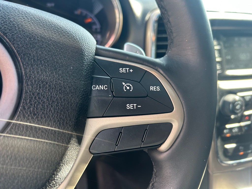 2016 Jeep Grand Cherokee Image 20