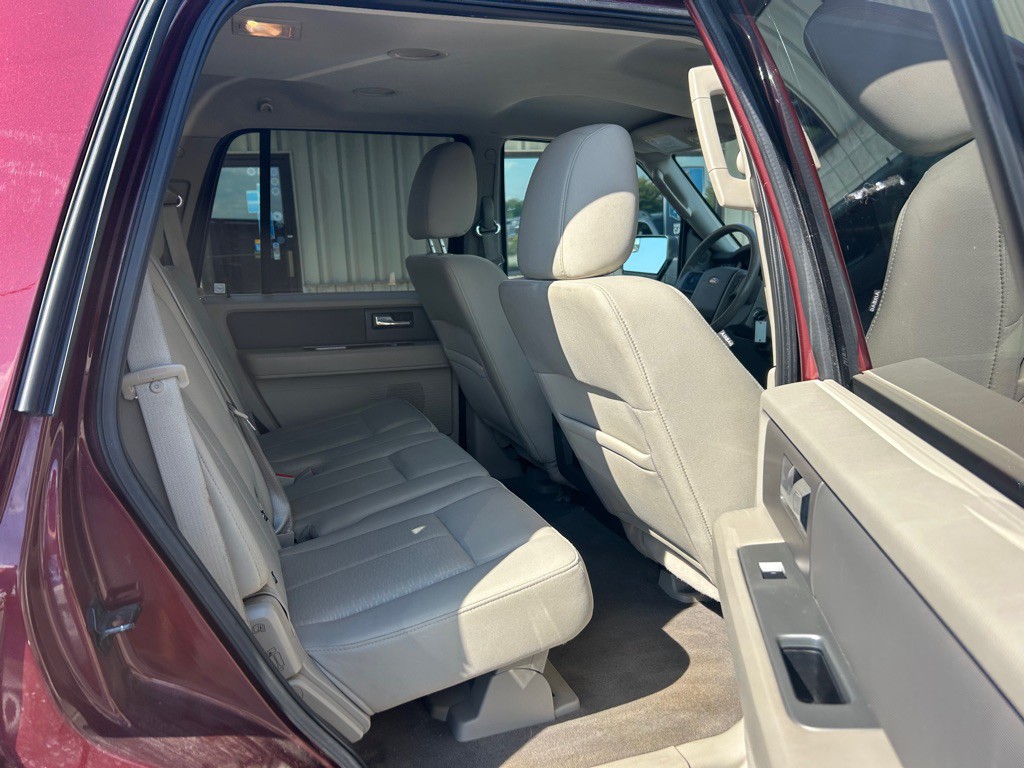 2012 Ford Expedition Image 8
