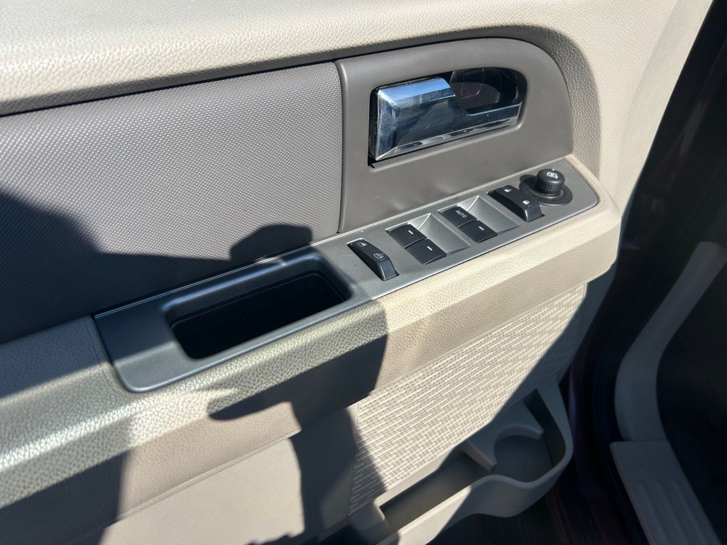 2012 Ford Expedition Image 15
