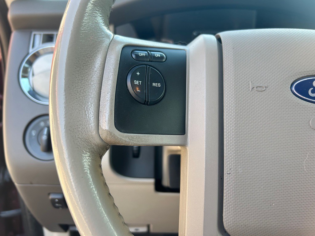 2012 Ford Expedition Image 18