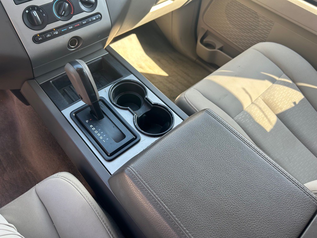 2012 Ford Expedition Image 22