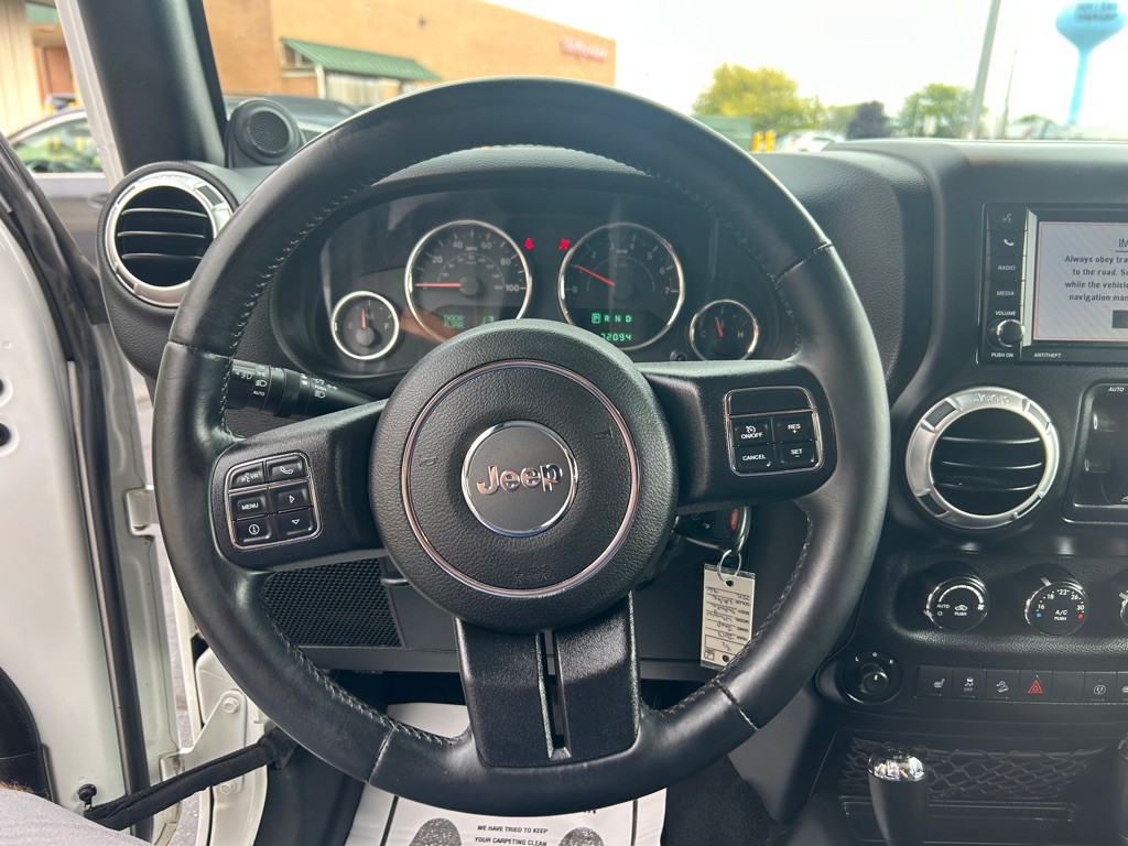 2013 Jeep Wrangler Unlimited Image 14