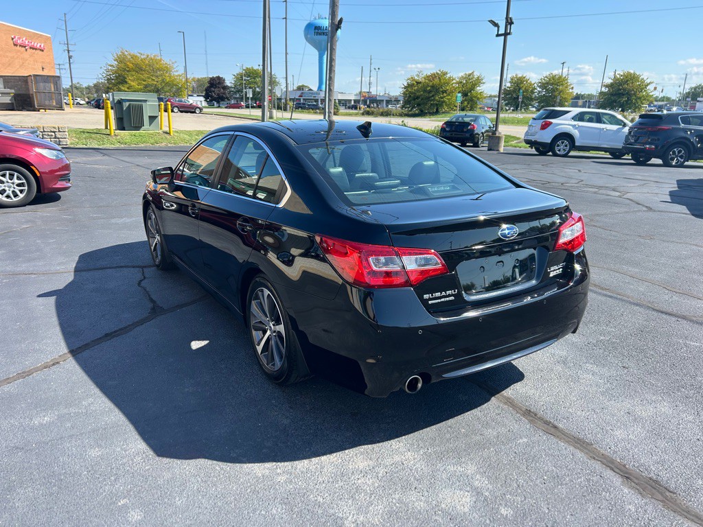 2017 Subaru Legacy Image 5