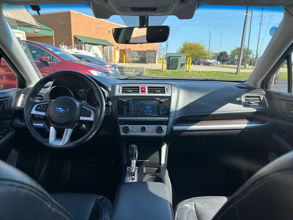 2017 Subaru Legacy Image 11