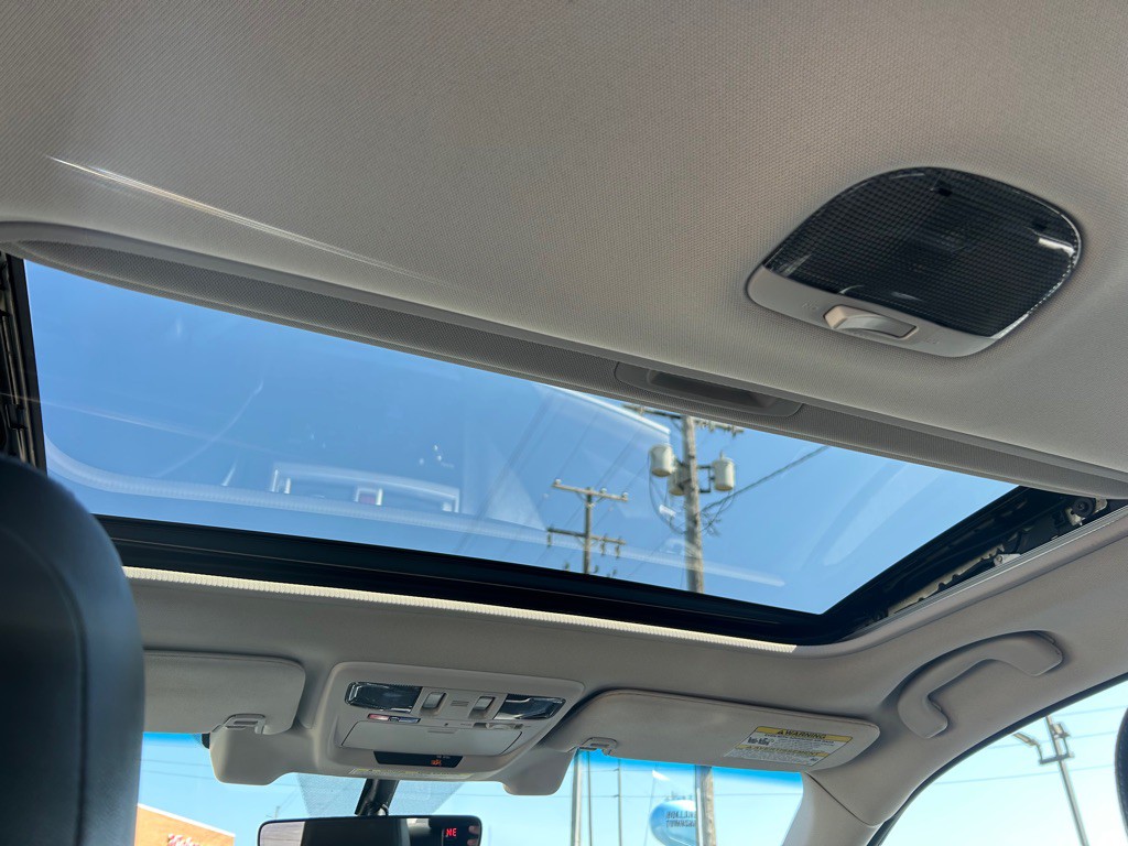 2017 Subaru Legacy Image 12