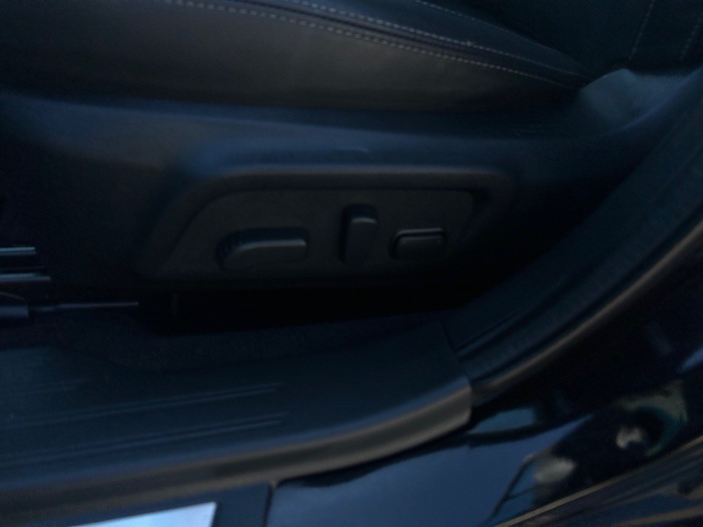 2017 Subaru Legacy Image 15
