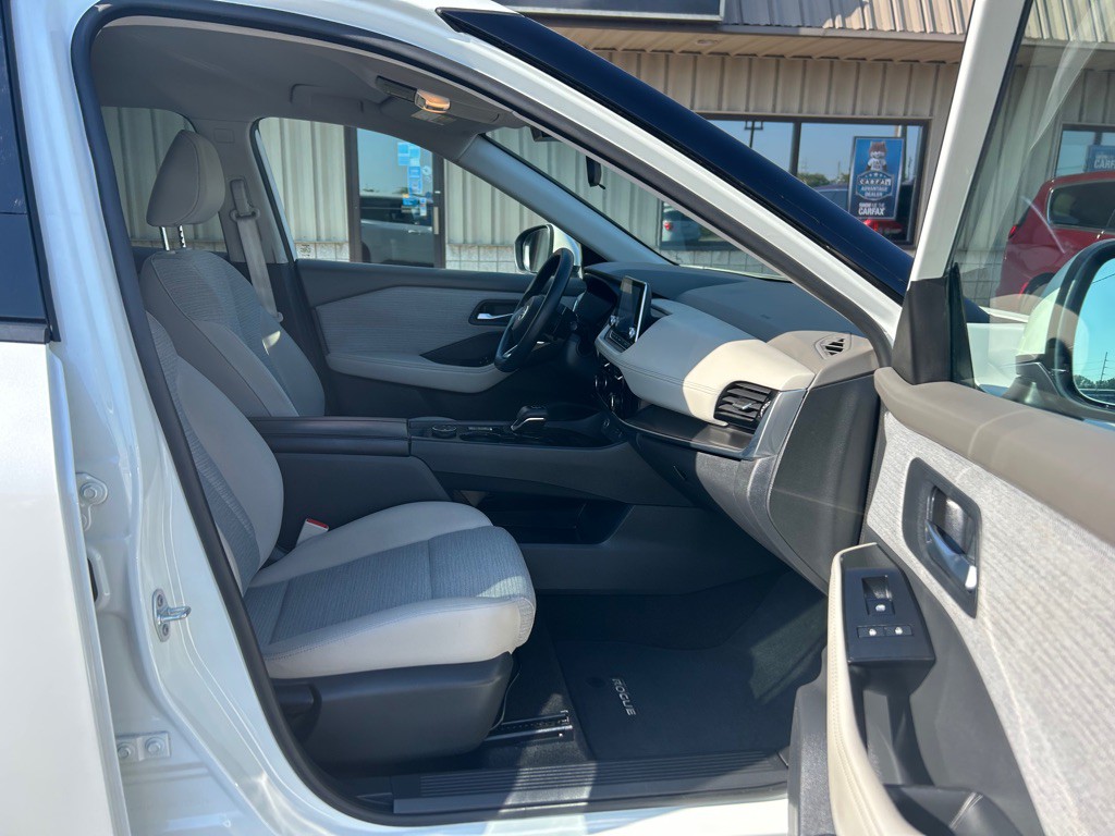 2021 Nissan Rogue Image 7