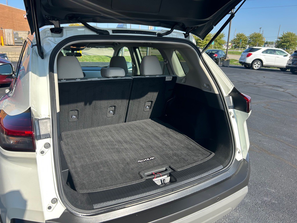 2021 Nissan Rogue Image 9