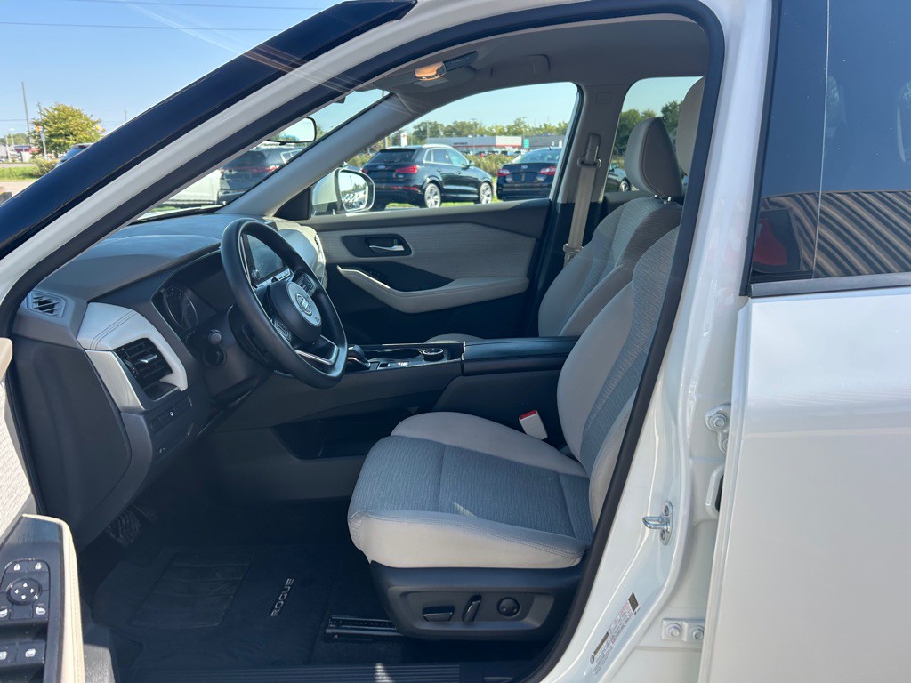 2021 Nissan Rogue Image 12