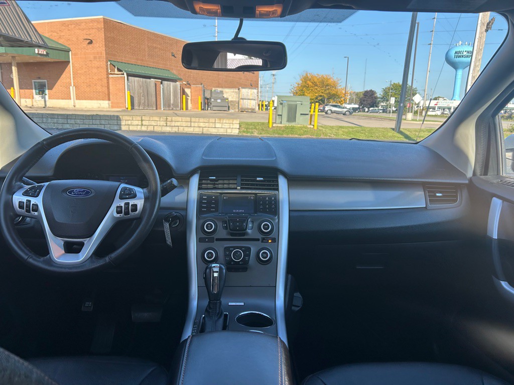 2014 Ford Edge Image 14