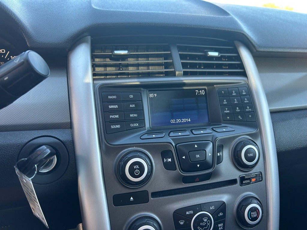 2014 Ford Edge Image 23