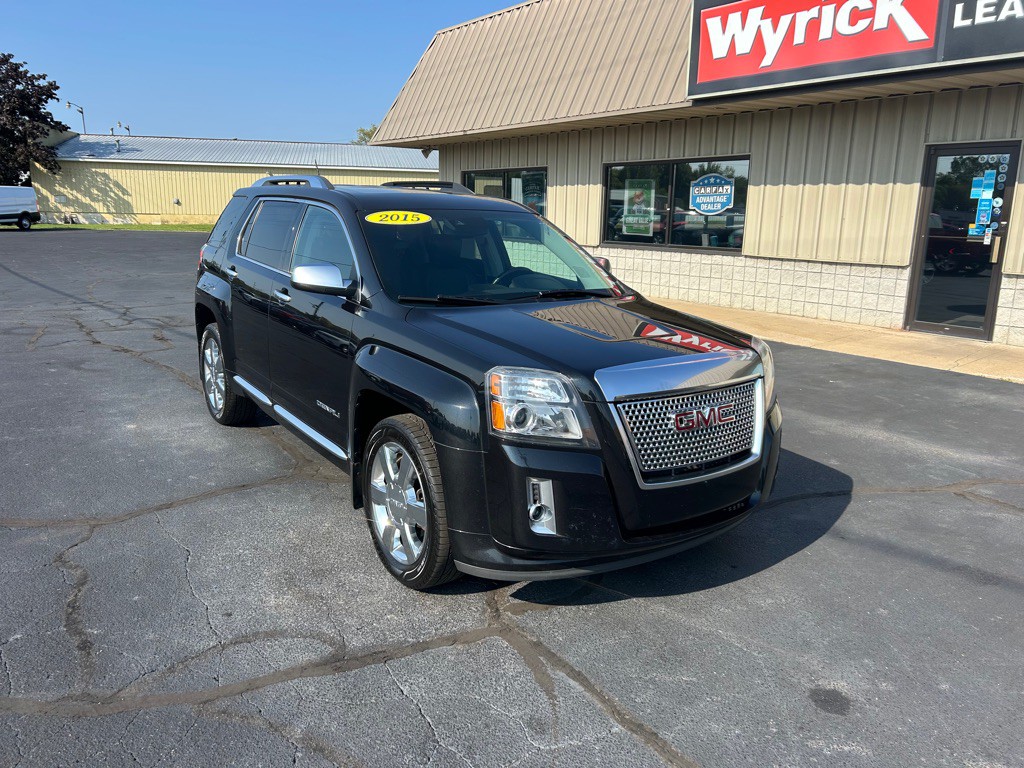 2015 GMC Terrain Image 2