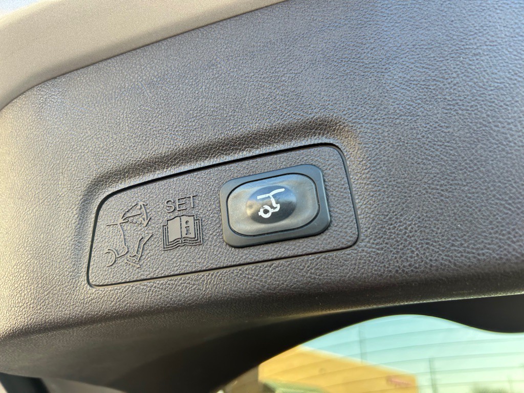 2015 Lincoln MKC Image 11