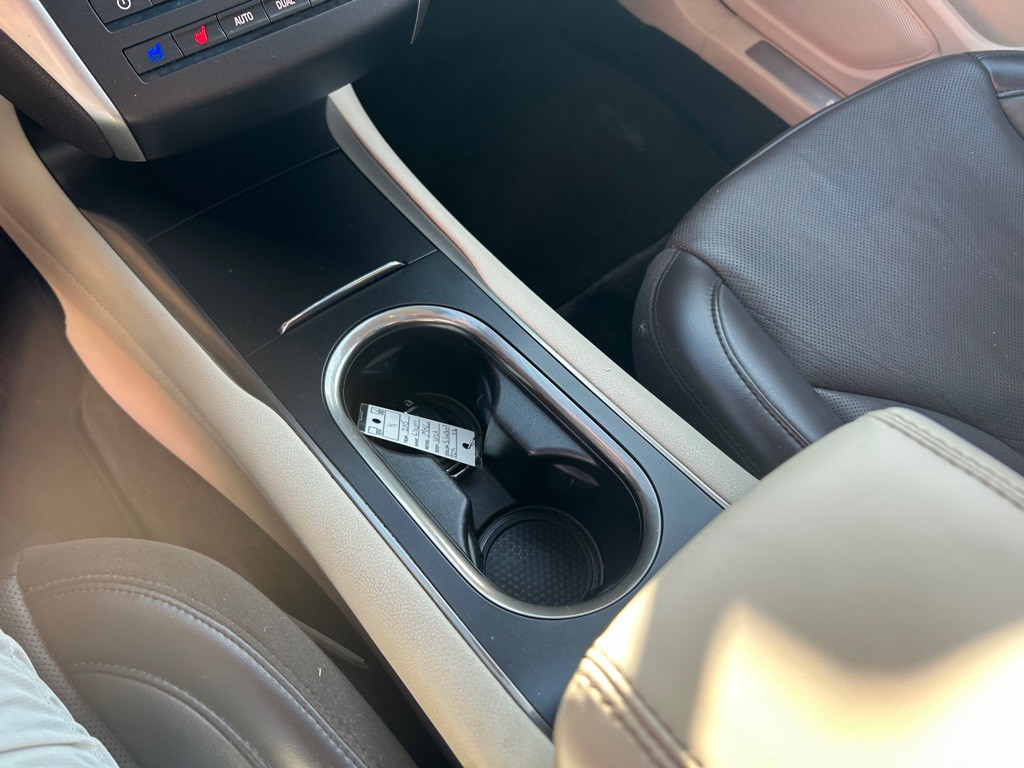 2015 Lincoln MKC Image 25