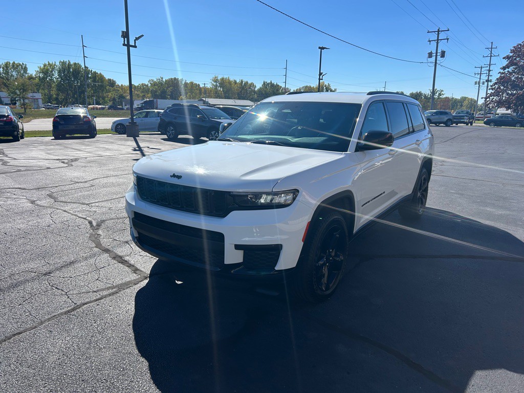 2021 Jeep Grand Cherokee Image 3