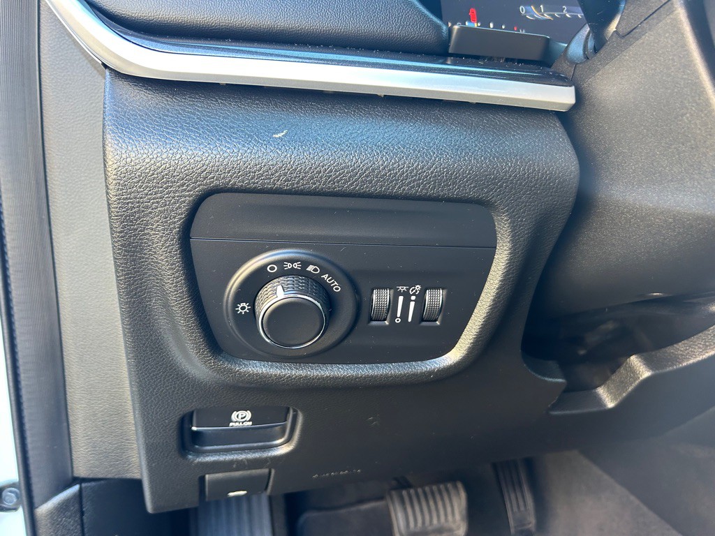 2021 Jeep Grand Cherokee Image 22