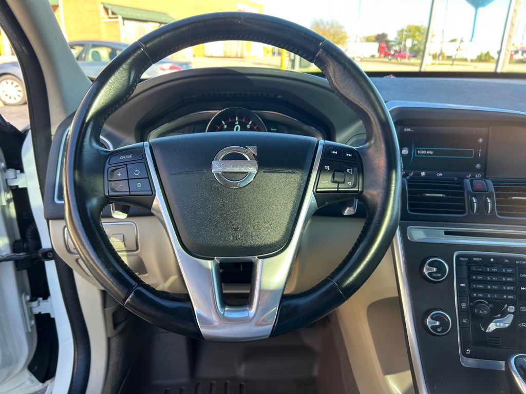 2014 Volvo XC60 Image 18
