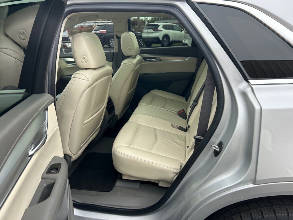 2018 Cadillac XT5 Image 11