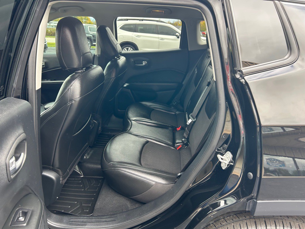 2020 Jeep Compass Image 10