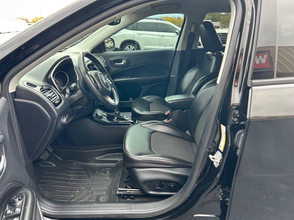 2020 Jeep Compass Image 12