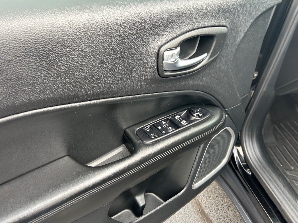 2020 Jeep Compass Image 14