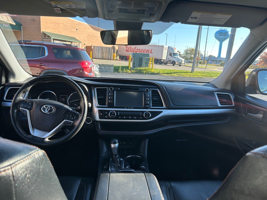 2019 Toyota Highlander Image 15