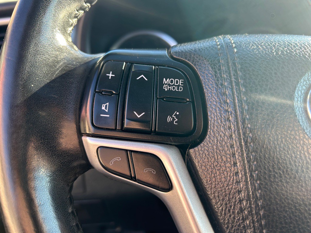 2019 Toyota Highlander Image 22