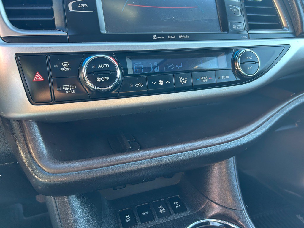 2019 Toyota Highlander Image 27