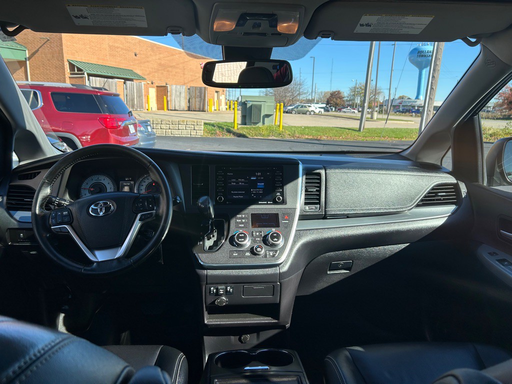 2019 Toyota Sienna Image 16