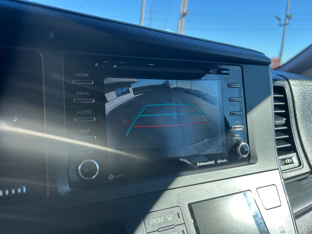 2019 Toyota Sienna Image 25